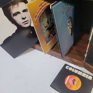 Vintage Stereo system with Records and Tapes - Image 4