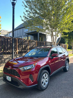 2019 Toyota RAV4 AWD only 28k miles - Image 3