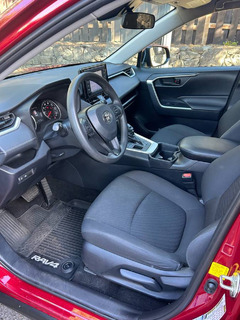 2019 Toyota RAV4 AWD only 28k miles - Image 4