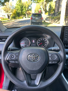 2019 Toyota RAV4 AWD only 28k miles - Image 7