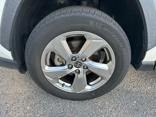 2021 Toyota RAV4 Hybrid Limited AWD eCVT 2.5L 4-Cylinder 2.5L 4-Cylinder - Image 9