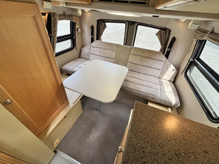 2007 Roadtrek 210 Versatile - Image 9