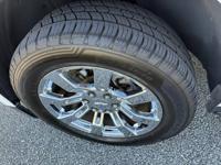 2017 CHEVY SUBURBAN LT 5.3 V8 4X4-Transportation Assistance Available! ormond beach - Image 4