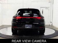 2021 Porsche Macan AWD All Wheel Drive S Premium Package Panoramic Moo Est. payment OAC† - Image 9