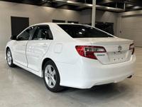 2013 Toyota Camry SE-92K Miles - Clean Carfax - Rare Find SE Washington ST. Portland, Or 97214 - Image 6