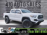 Lifted 2018 Toyota Tacoma TRD Off-Road Bonney Lake, WA - Image 2