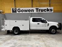 2017 Ford F-350 4x4 Extended Cab XLT DRW Utility Bed Mid TN - Image 4