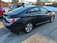 2015 Hyundai Sonata Hybrid Electric Limited Sedan Dependable Auto Outlet - Image 5