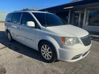 2014 cheysler town and country touring Jacksonville - Image 4