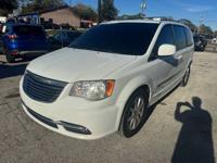 2014 cheysler town and country touring Jacksonville - Image 6