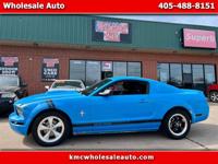2007 Ford Mustang V6 Deluxe Coupe Norman - Image 2