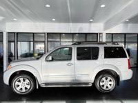 2011 Nissan Pathfinder Silver Edition Sport Utility 4D V6, 4.0 Liter - multnomah county - Image 3