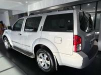2011 Nissan Pathfinder Silver Edition Sport Utility 4D V6, 4.0 Liter - multnomah county - Image 4