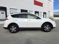 2017 Toyota RAV4 LE AWD Excellent Cond. Portland - Image 5
