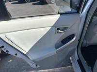 2014 Toyota Prius - Image 9