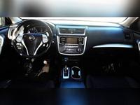 2016 Nissan Altima 2.5 4dr Sedan - Image 10