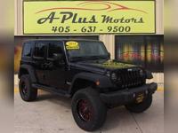 2014 Jeep Wrangler Unlimited Sport 4x4 4dr SUV - Image 3