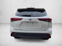 2020 Toyota Highlander LE SUV AUTONATION Call (904) 329-7804 to confirm availability - February 27th - Image 7