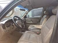2002 Toyota Sequoia Limited snellville - Image 10