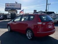 2011 *Hyundai* *ELANTRA* *Touring* *SE* Hyundai ELANTRA Touring - Image 3