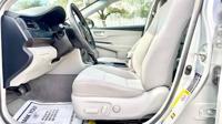 2016 Toyota Camry LE Houston - Image 10