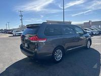 2013 Toyota Sienna XLE FWD 8-Passenger V6 - Image 7