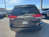 2013 Toyota Sienna XLE FWD 8-Passenger V6 - Image 8