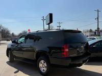 2014 Chevy Suburban LT 4x4 Leather 8 Passenger 3rd Row Clean Truck! CAR KING OKC - Image 9