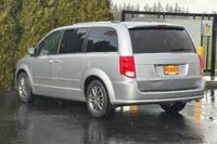 2017 Dodge Grand Caravan Mini Van SXT Passenger Van ((Call or Text 503-769-7691)) - Image 7