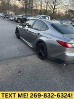 2025 TOYOTA CAMRY SE! LEATHER! HEATED SEATS! NAVIGATION! LIKE NEW! A MONTH!!!!