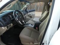2015 Toyota Tacoma Double Cab NO DEALER FEES Dawsonville / Cumming - Image 5