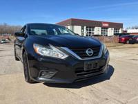 2018 Nissan Altima 2.5 sv SUPER CLEANAMD READY TO GO!!!! Park Forest - Image 2