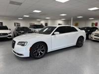 2015 Chrysler 300 S Houston - Image 3