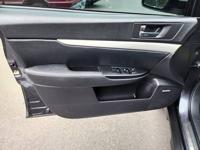 2011 Subaru Outback 2.5i Limited Salem OR - Image 8