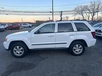 2009 Jeep Grand Cherokee Laredo 4x4 4dr SUV long island - Image 4