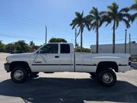 1999 Dodge Ram 3500 Extended Cab Long Bed Dually – 5.9L Cummins Diesel - Image 7