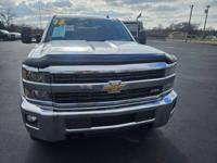 2015 chevy silverado 2500hd lt crew cab 4x4 1 owner Lebanon - Image 5