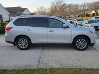 Stop In or Call Us for More Information on Our 2015 Nissan Pathfinder Freeport - Image 4