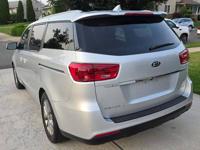 Wow! A 2021 Kia Sedona with 117,061 Miles-long island Freeport - Image 6