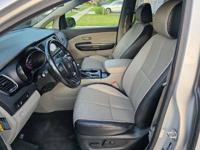 Wow! A 2021 Kia Sedona with 117,061 Miles-long island Freeport - Image 8