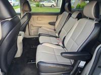 Wow! A 2021 Kia Sedona with 117,061 Miles-long island Freeport - Image 9