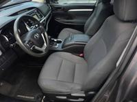 Take a look at this 2018 Toyota Highlander-long island Freeport - Image 8