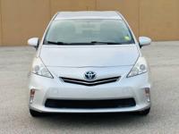 2012 TOYOTA PRIUS V Glenview - Image 3