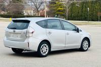 2012 TOYOTA PRIUS V Glenview - Image 6