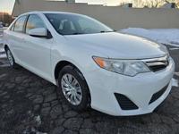 2014 TOYOTA CAMRY ZION ILLINOIS - Image 3