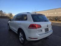Volkswagen Tourage Financing Available/nationwide delivery Roselle - Image 3