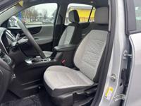 2018 Chevrolet Equinox Fwd SUV / Automatic / Clean Title / 2-Owner Salem/1477 Hawthorne Ave NE (I-5 Exit 256) - Image 9