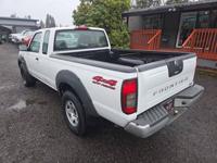2004 Nissan Frontier XE V6 2dr King Cab 4WD SB + MC Auto - Image 7