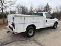 2001 Ford F250 Utility Truck (Good Condition/1 Owner) NW Suburbs - Image 8