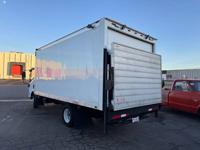2010 Isuzu Npr 16FT MORGAN BOX! LIFTGATE! DIESEL ENGINE! - Image 4